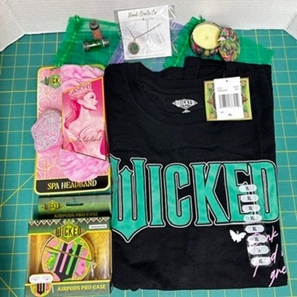 6 Lot Collectibles Wicked Black Pink Green T-Shirt XL Airpods Pro Case Trinkets